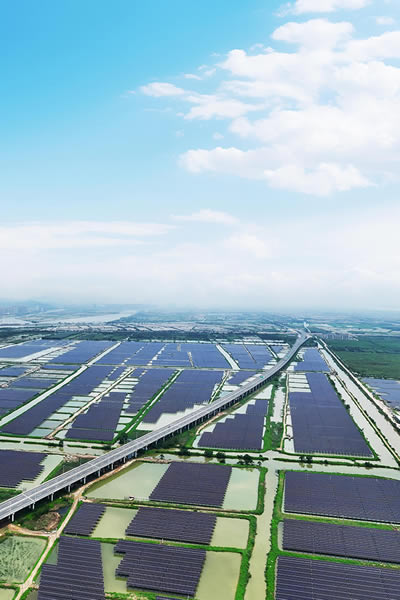 Aquavoltaics Utility-scale Power station （Hezhou North, Zhuhai，，，，，，China）
